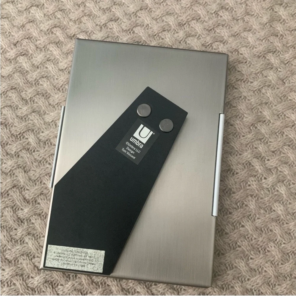 Umbra White 4x6 Modern Picture Frame – Minimalist Tabletop Display